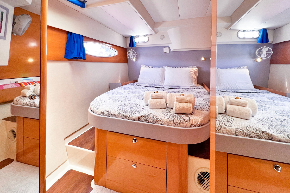 Zenith Deluxe Catamaran - Foto7